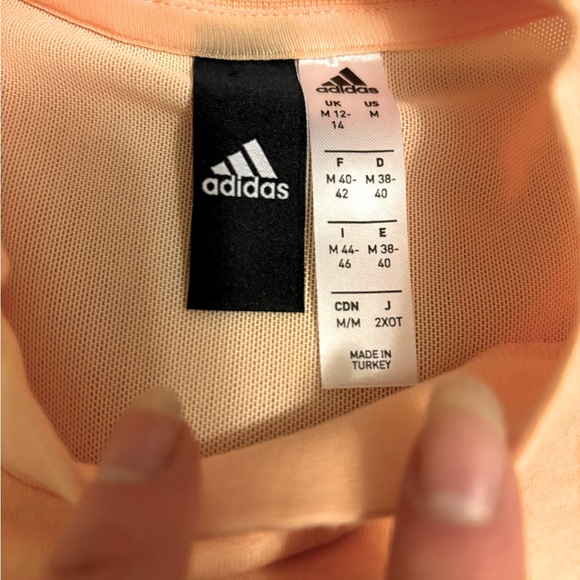 *NEW* Women’s Adidas T-Shirt - Picture 4 of 4
